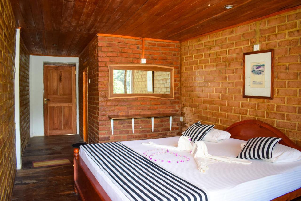 Rafters Retreat Hotel คิตุลกาลา ภายนอก รูปภาพ